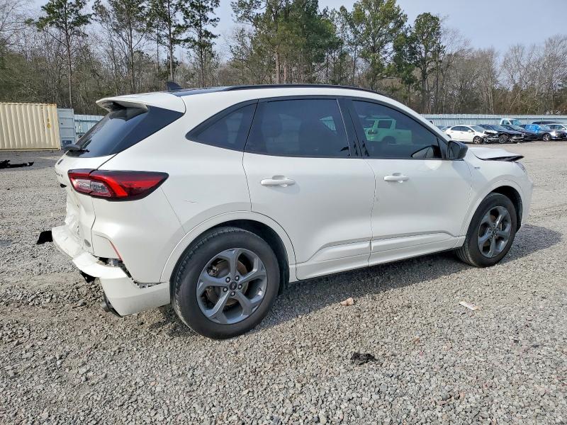 Photo 3 from auction – 2024 FORD ESCAPE with VIN 1FMCU0MN6RUA77397