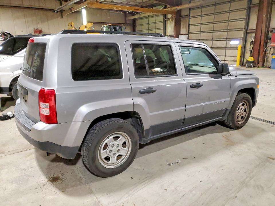 Photo 3 from auction – 2016 JEEP PATRIOT SP with VIN 1C4NJPBBXGD526147
