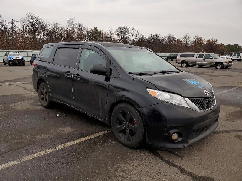 Photo 4 from auction – 2014 TOYOTA SIENNA with VIN 5TDZK3DC7ES443807