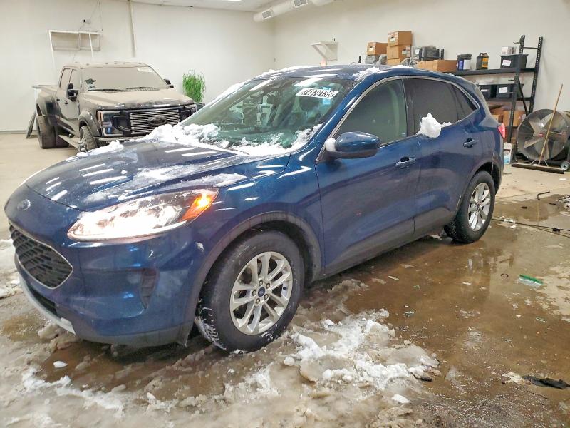 Photo 1 from auction – 2020 FORD ESCAPE SE with VIN 1FMCU0G69LUB83919