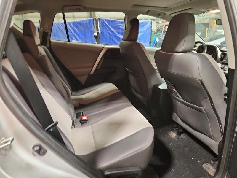 Photo 11 from auction – 2013 TOYOTA RAV4 XLE with VIN 2T3RFREV8DW062147