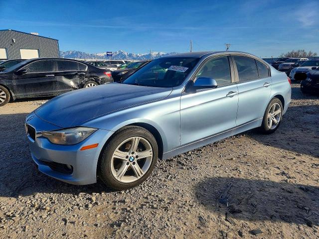 BMW 328 XI 2013 with VIN WBA3B3C53DJ811773 - Photo from auction
