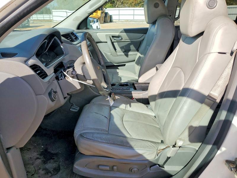 Photo 7 from auction – 2015 CHEVROLET TRAVERSE with VIN 1GNKRHKDXFJ320398