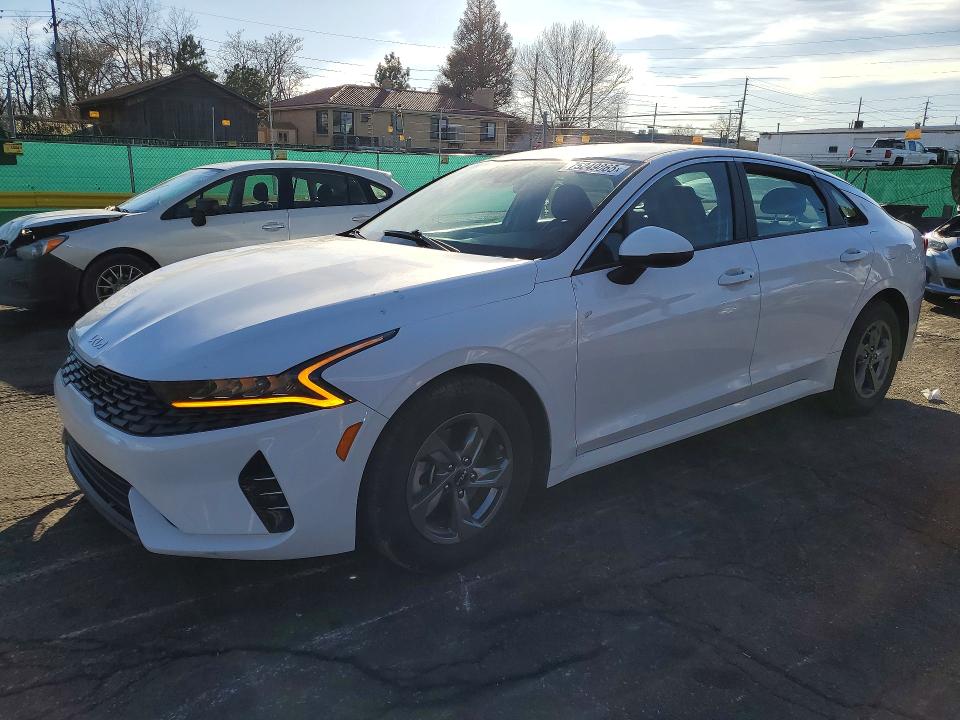 KIA K5 2022 with VIN 5XXG14J25NG147455 - Photo from auction