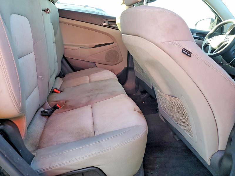 Photo 11 from auction – 2016 HYUNDAI TUCSON with VIN KM8J33A23GU139874