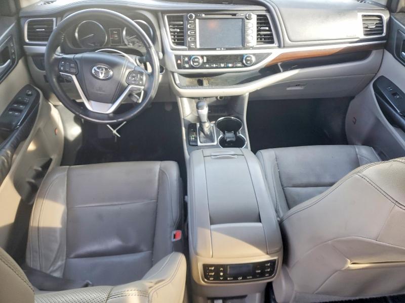 Photo 8 from auction – 2015 TOYOTA HIGHLANDER with VIN 5TDYKRFH7FS052052