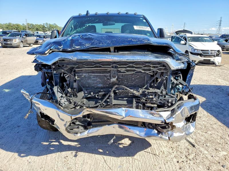 Photo 5 from auction – 2024 RAM 3500 TRADE with VIN 3C63RRGL3RG295943