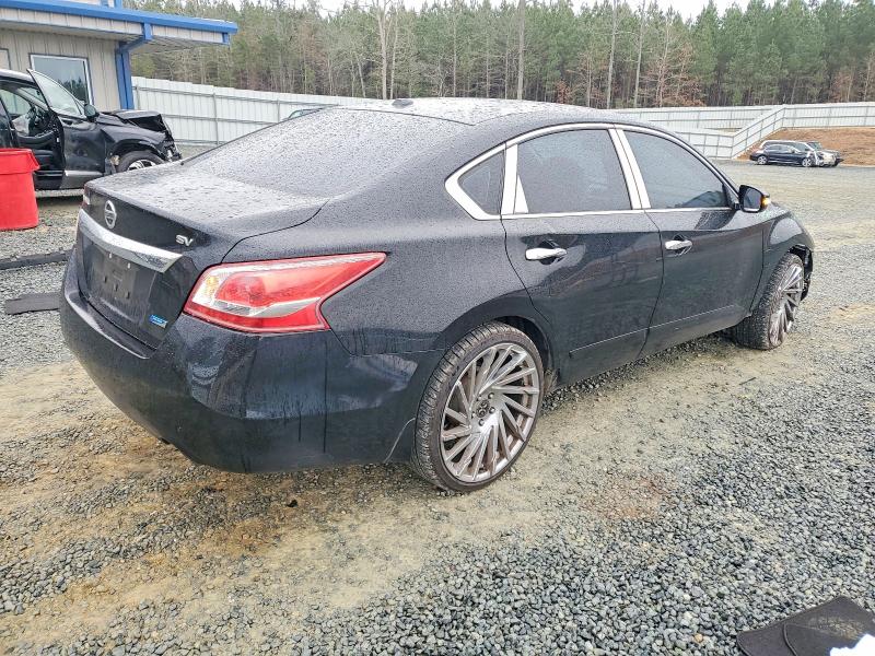 Photo 3 from auction – 2013 NISSAN ALTIMA with VIN 1N4AL3AP9DC117255
