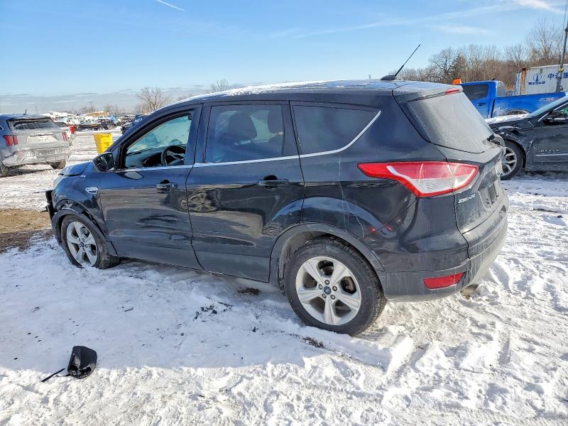 Photo 2 from auction – 2016 FORD ESCAPE with VIN 1FMCU0GXXGUB68117
