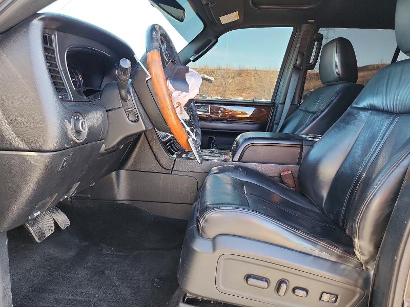 Photo 7 from auction – 2016 LINCOLN NAVIGATOR with VIN 5LMJJ3JT5GEL03423
