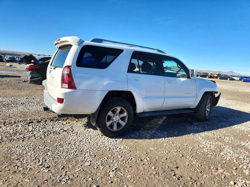 Photo 3 from auction – 2005 TOYOTA 4RUNNER SR with VIN JTEBT14R658026539