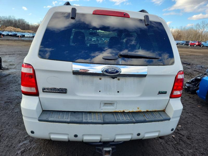 Photo 6 from auction – 2011 FORD ESCAPE LIM with VIN 1FMCU0EG8BKB97140