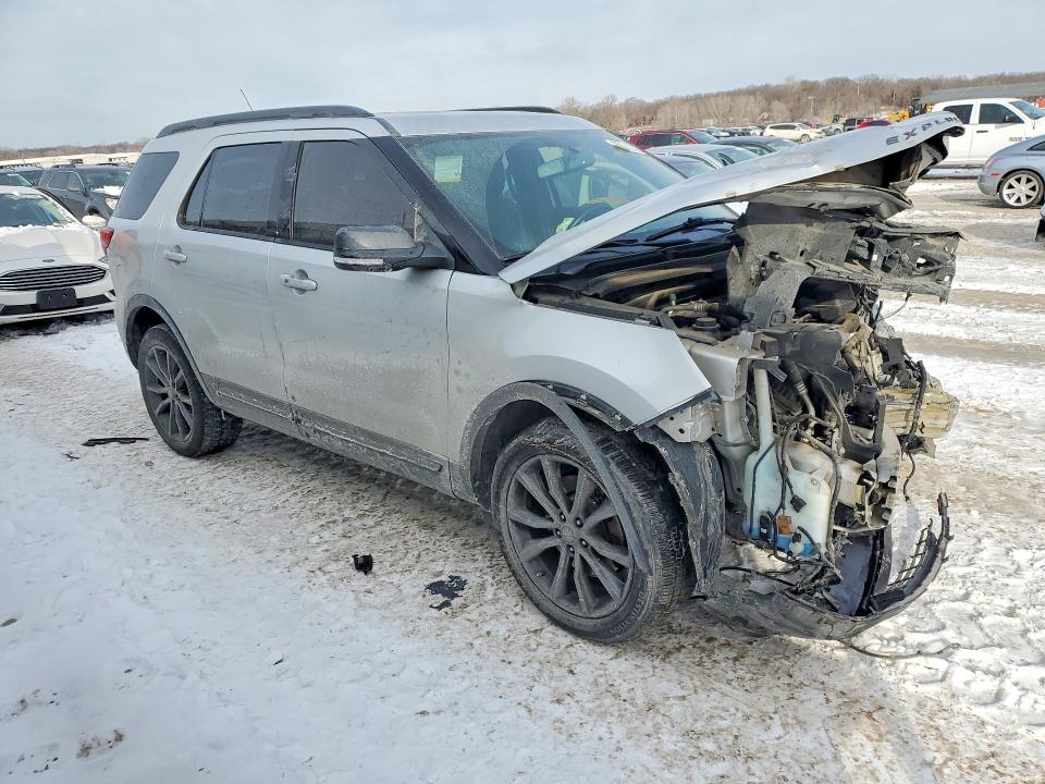 Photo 4 from auction – 2018 FORD EXPLORER X with VIN 1FM5K8D86JGB55638