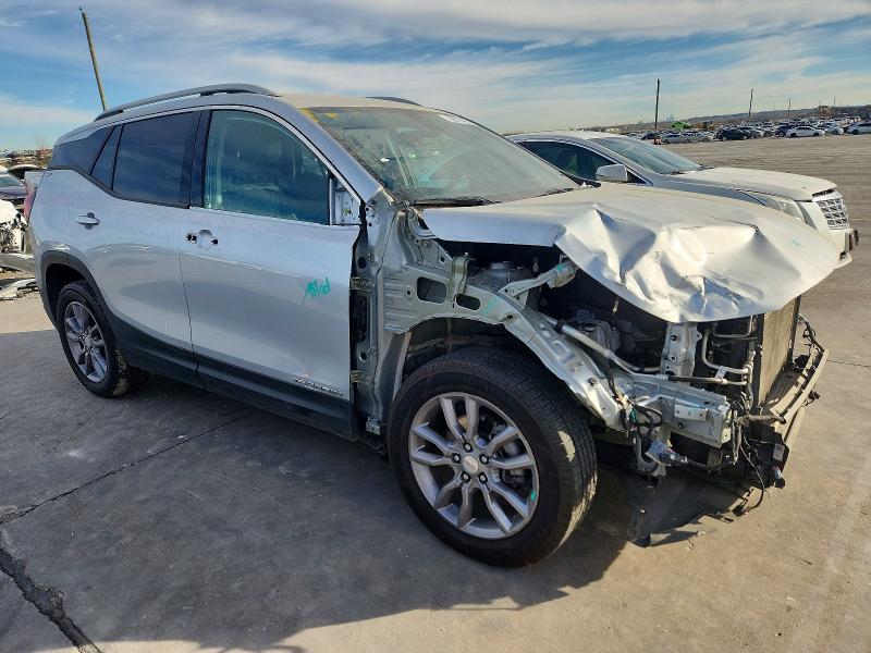 Photo 4 from auction – 2022 GMC TERRAIN SL with VIN 3GKALPEV8NL105974