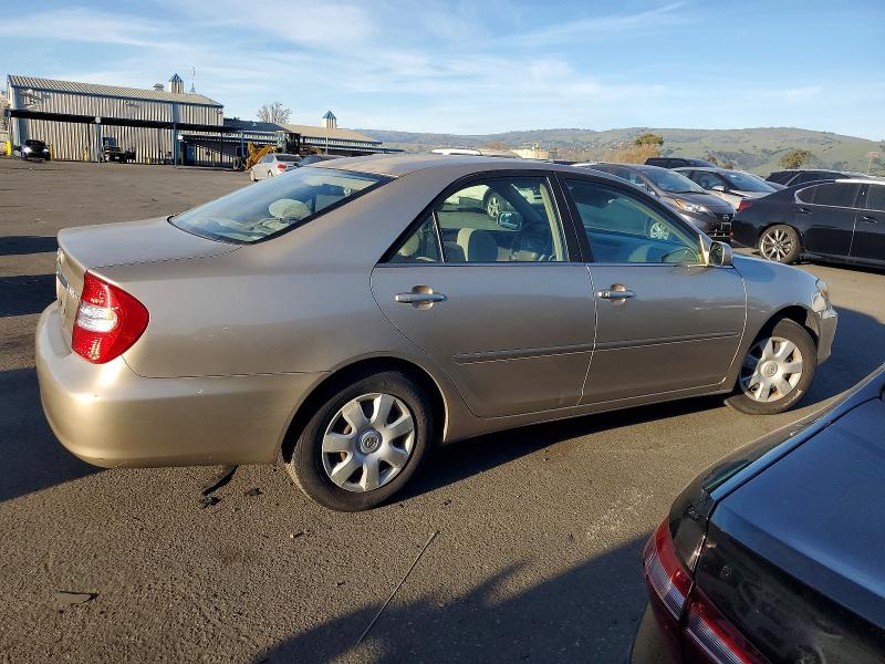 Photo 3 from auction – 2003 TOYOTA CAMRY LE with VIN JTDBE32K030161916