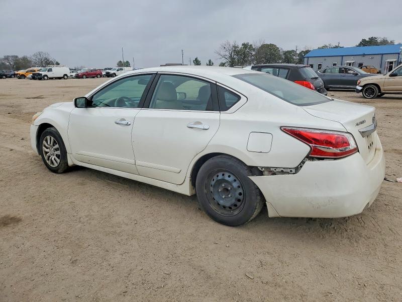 Photo 2 from auction – 2015 NISSAN ALTIMA with VIN 1N4AL3APXFC216797