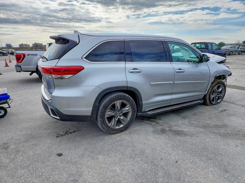 Photo 3 from auction – 2019 TOYOTA HIGHLANDER with VIN 5TDYZRFH1KS321927