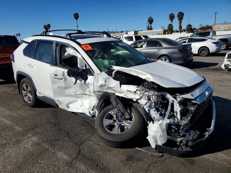 Photo 4 from auction – 2025 TOYOTA RAV4 XLE with VIN JTMRWRFV9SD279487