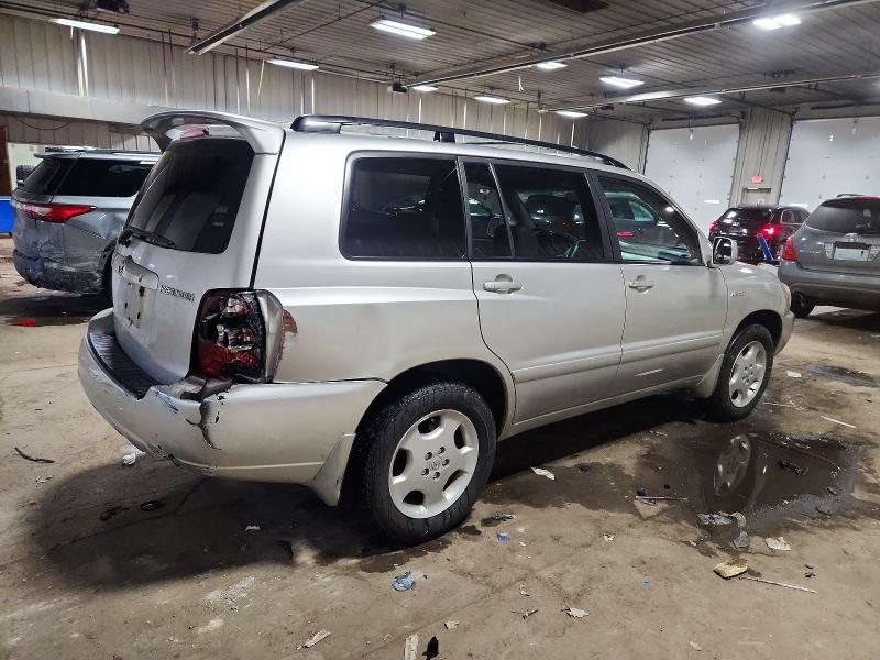 Photo 3 from auction – 2005 TOYOTA HIGHLANDER with VIN JTEDP21A050067992