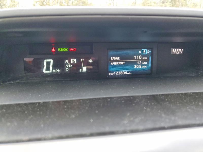 Photo 9 from auction – 2017 TOYOTA PRIUS V with VIN JTDZN3EU4HJ072072
