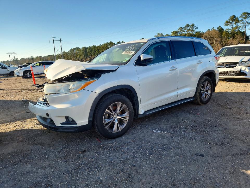 TOYOTA HIGHLANDER 2014 with VIN 5TDKKRFH2ES013549 - Photo from auction