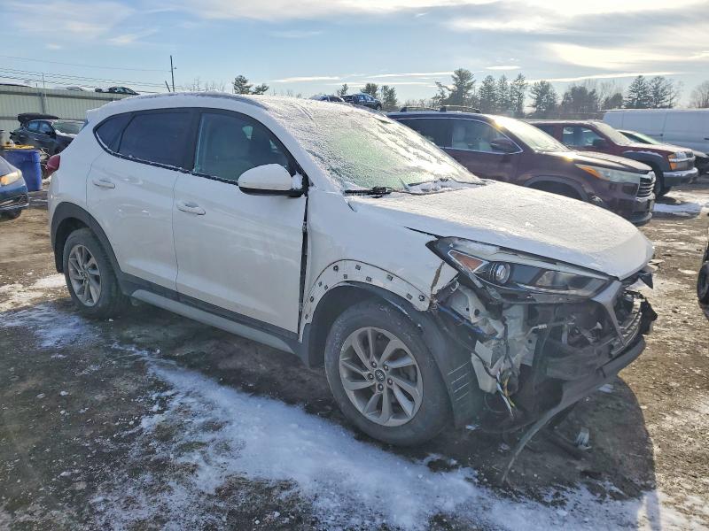 Photo 4 from auction – 2017 HYUNDAI TUCSON LIM with VIN KM8J3CA46HU590199