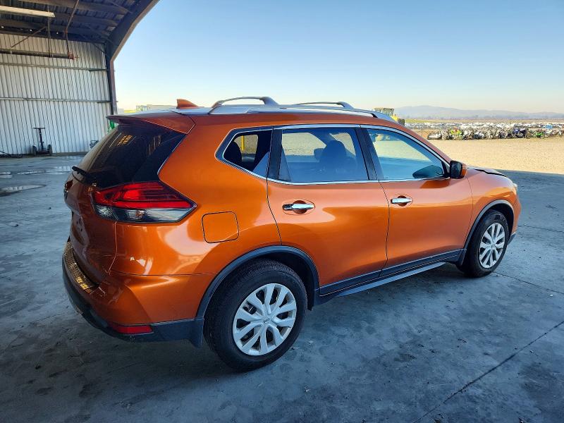 Photo 3 from auction – 2017 NISSAN ROGUE S with VIN JN8AT2MT1HW141944