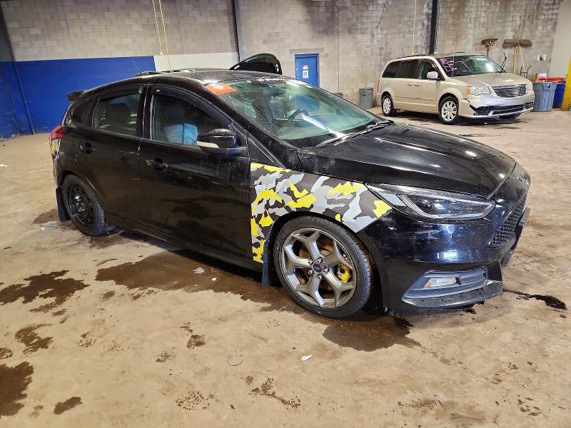 Photo 4 from auction – 2016 FORD FOCUS with VIN 1FADP3L9XGL255200