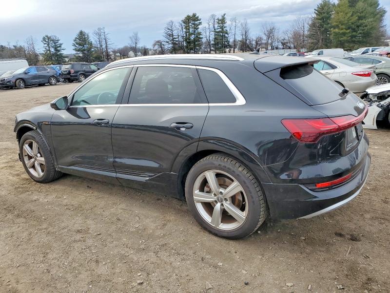 Photo 2 from auction – 2019 AUDI E-TRON PRE with VIN WA1LAAGE6KB020451
