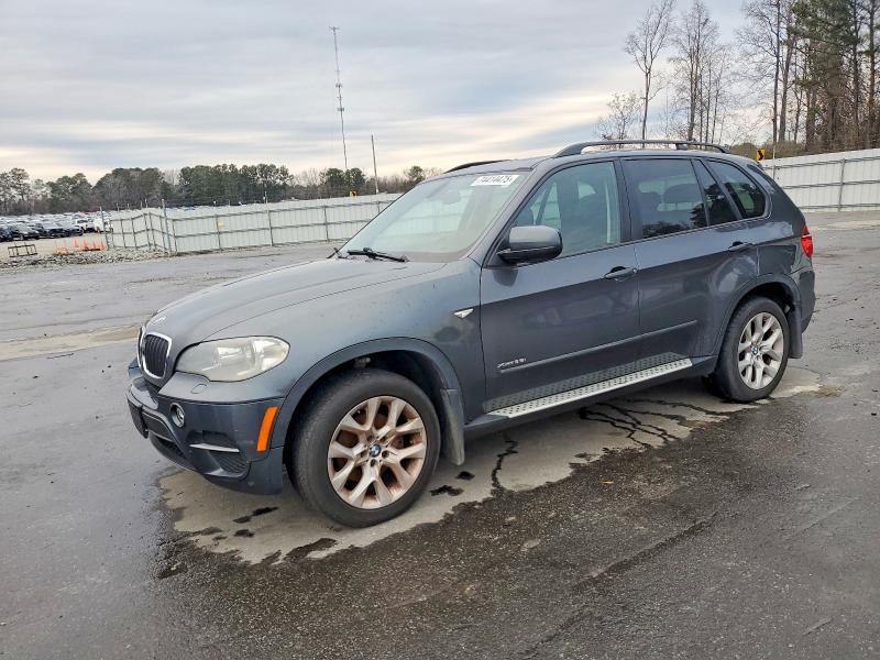 BMW X5 XDRIVE3 2012 with VIN 5UXZV4C58CL764963 - Photo from auction