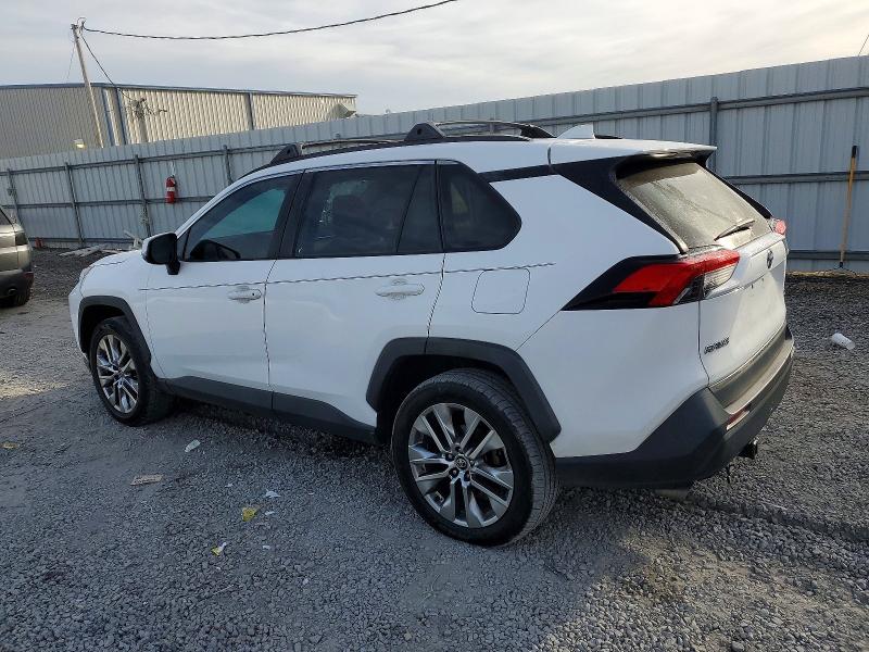 Photo 2 from auction – 2020 TOYOTA RAV4 XLE P with VIN 2T3C1RFV5LC085677