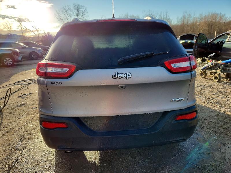 Photo 6 from auction – 2017 JEEP CHEROKEE with VIN 1C4PJLCB5HW585984