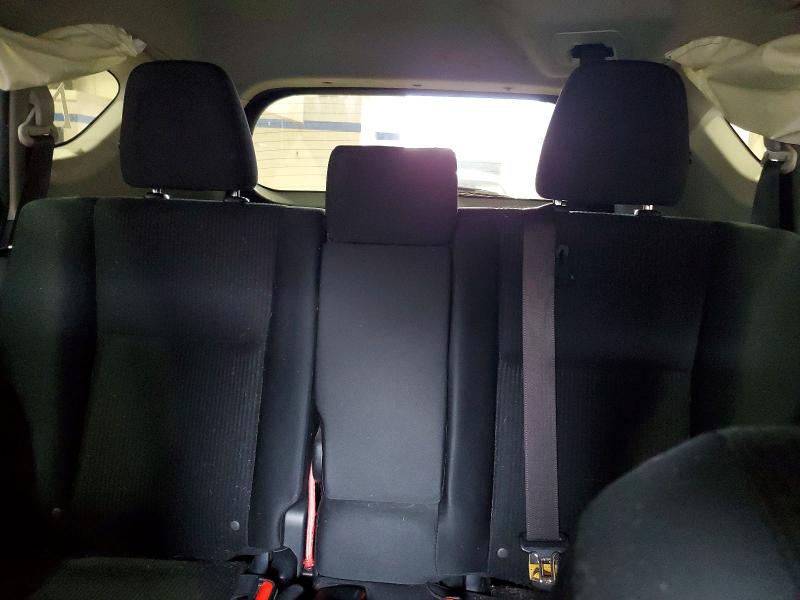 Photo 9 from auction – 2016 TOYOTA RAV4 LE with VIN JTMZFREV3GJ080848