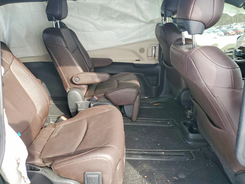 Photo 11 from auction – 2022 TOYOTA SIENNA LIM with VIN 5TDESKFCXNS042094