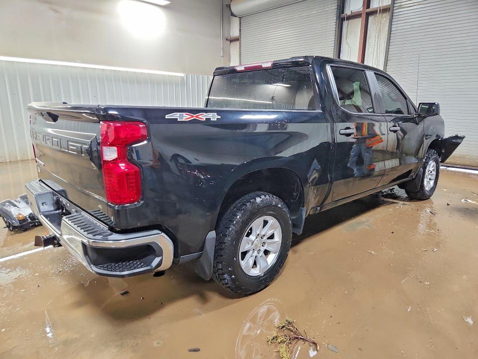 Photo 3 from auction – 2019 CHEVROLET SILVERADO with VIN 3GCPYAEH7KG156420