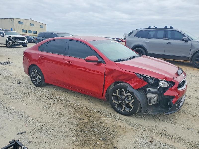 Photo 4 from auction – 2021 KIA FORTE with VIN 3KPF24AD5ME301194