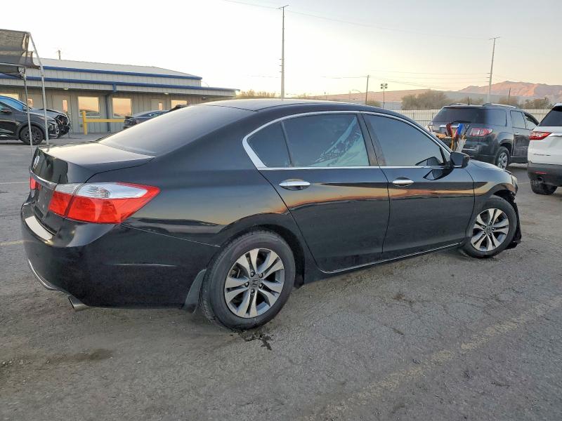 Photo 3 from auction – 2015 HONDA ACCORD with VIN 1HGCR2F37FA131348