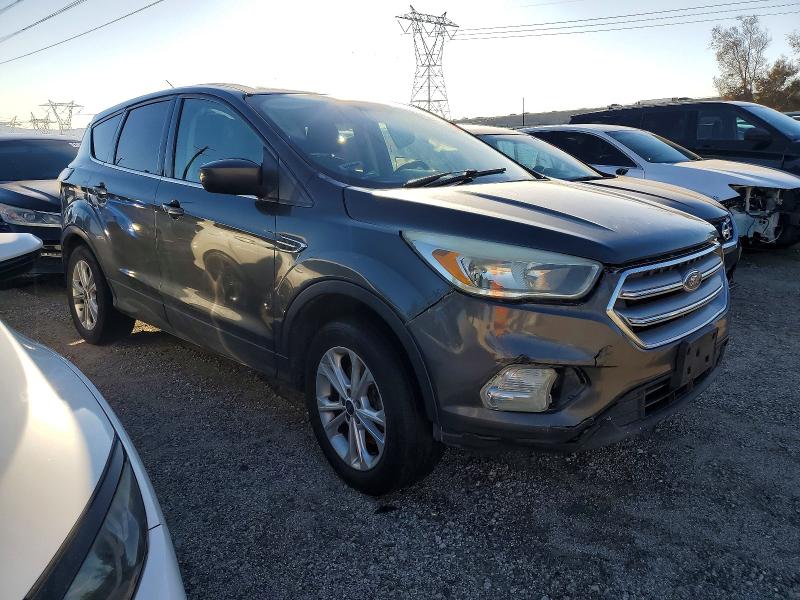 Foto 4 de la subasta – 2017 FORD ESCAPE con VIN 1FMCU0G95HUA82832