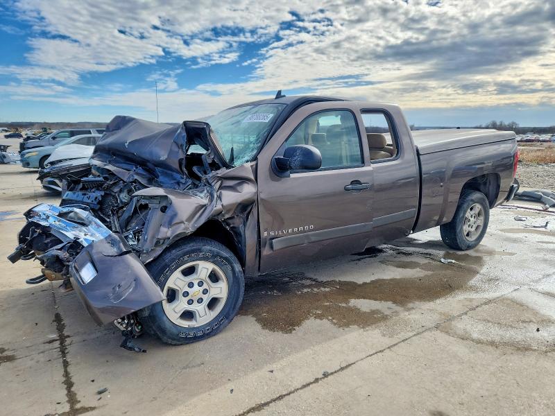 Photo 1 from auction – 2007 CHEVROLET SILVRDO LT with VIN 1GCEC19CX7Z510426