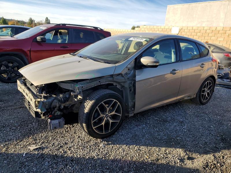 FORD FOCUS SE 2015 with VIN 1FADP3K22FL382980 - Photo from auction