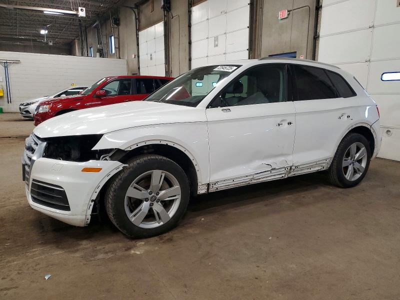 AUDI Q5 PREMIUM 2018 with VIN WA1ANAFY5J2008412 - Photo from auction