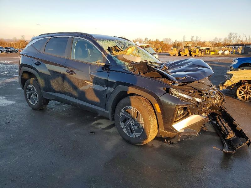 Photo 4 from auction – 2025 HYUNDAI TUCSON BLU with VIN KM8JBDD16SU340897