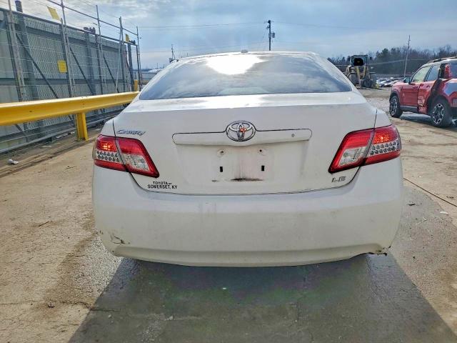 Photo 6 from auction – 2011 TOYOTA CAMRY BASE with VIN 4T4BF3EKXBR142551