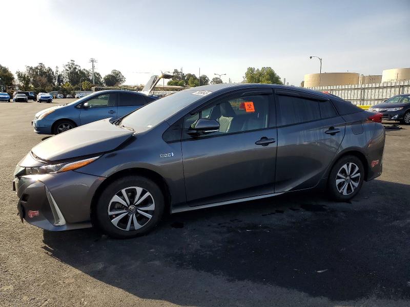 Photo 1 from auction – 2018 TOYOTA PRIUS PRIME with VIN JTDKARFPXJ3075805