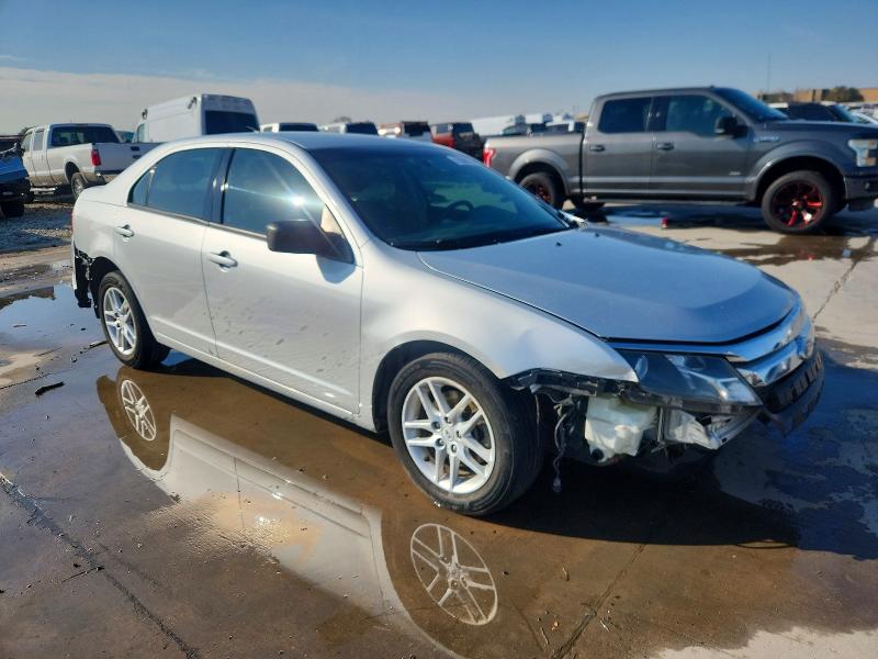 Photo 4 from auction – 2012 FORD FUSION S with VIN 3FAHP0GA2CR225916