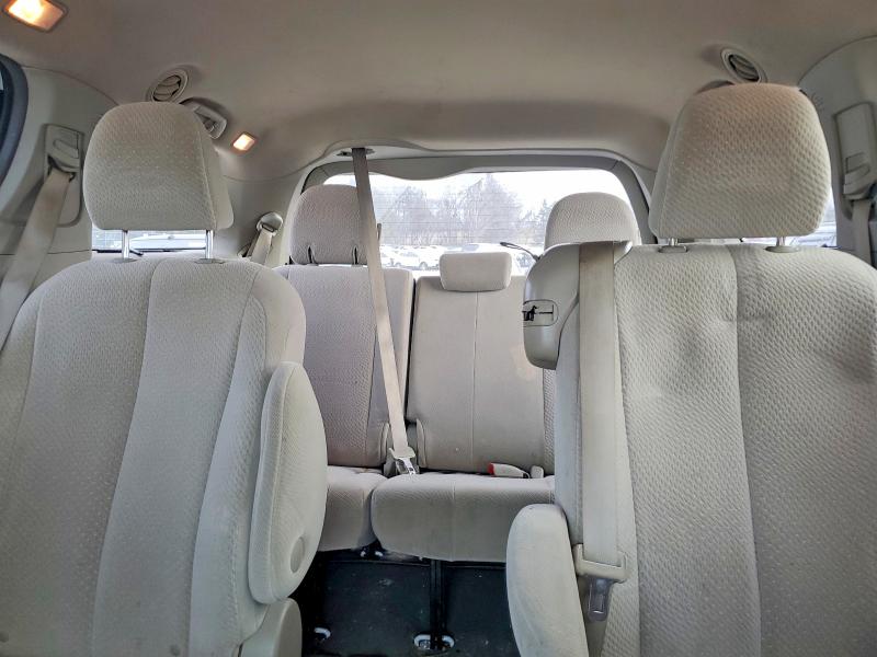 Photo 10 from auction – 2011 TOYOTA SIENNA LE with VIN 5TDKK3DC0BS037607