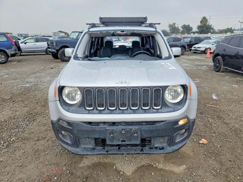 Photo 5 from auction – 2017 JEEP RENEGADE L with VIN ZACCJBBB4HPF95039