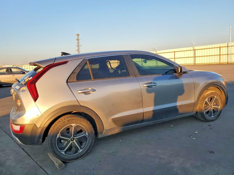 Photo 3 from auction – 2024 KIA NIRO with VIN KNDCP3LE8R5121148