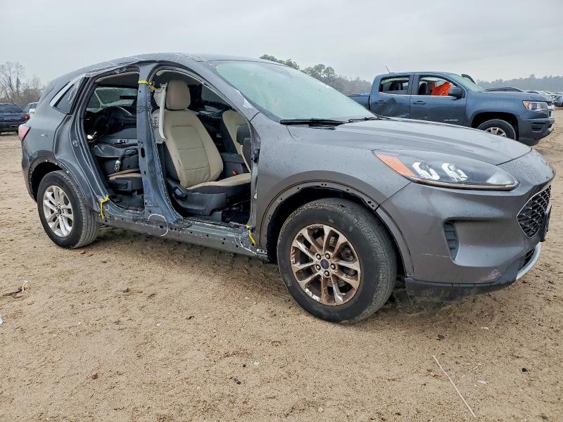 Photo 4 from auction – 2022 FORD ESCAPE with VIN 1FMCU0G65NUB95410