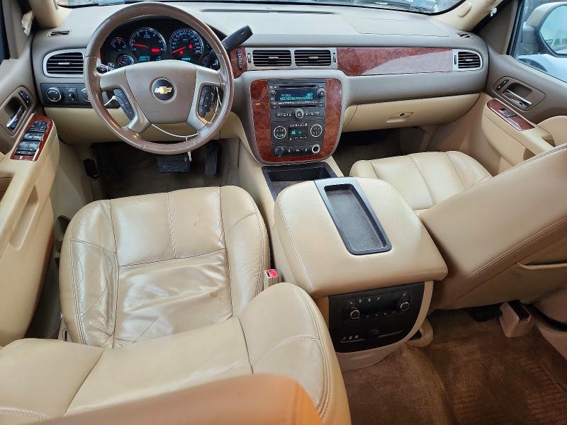Photo 8 from auction – 2012 CHEVROLET SUBURBAN K with VIN 1GNSKJE76CR134792
